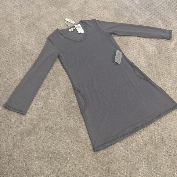 Woman’s long sleeve dress. Size XS. Color: charcoal. Never worn. From:Nordstrom - Picture 2 of 4
